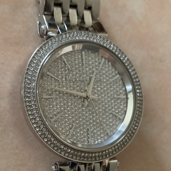 Michael Kors Watch - Picture 2 of 4